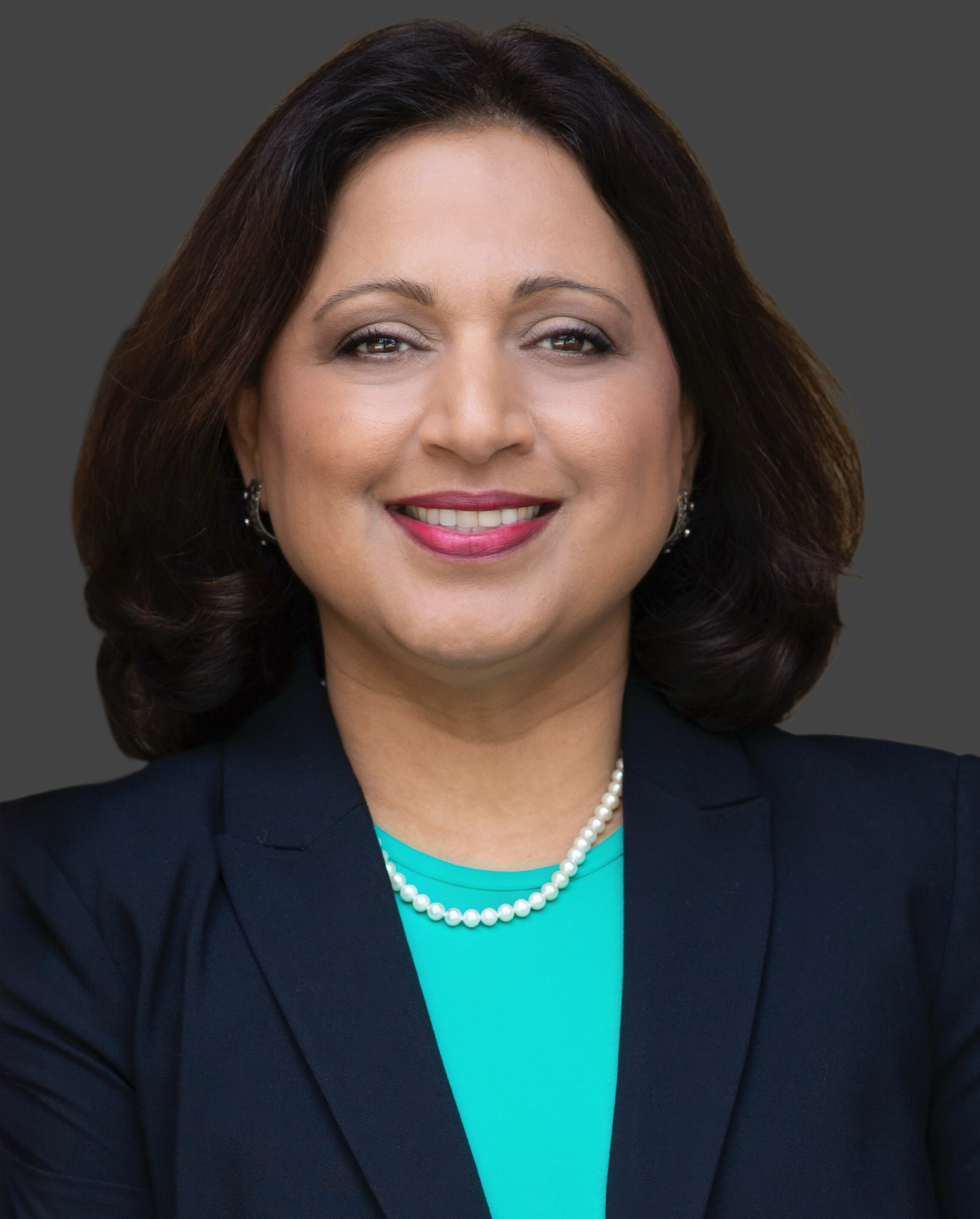 Jayshree Headshot picture